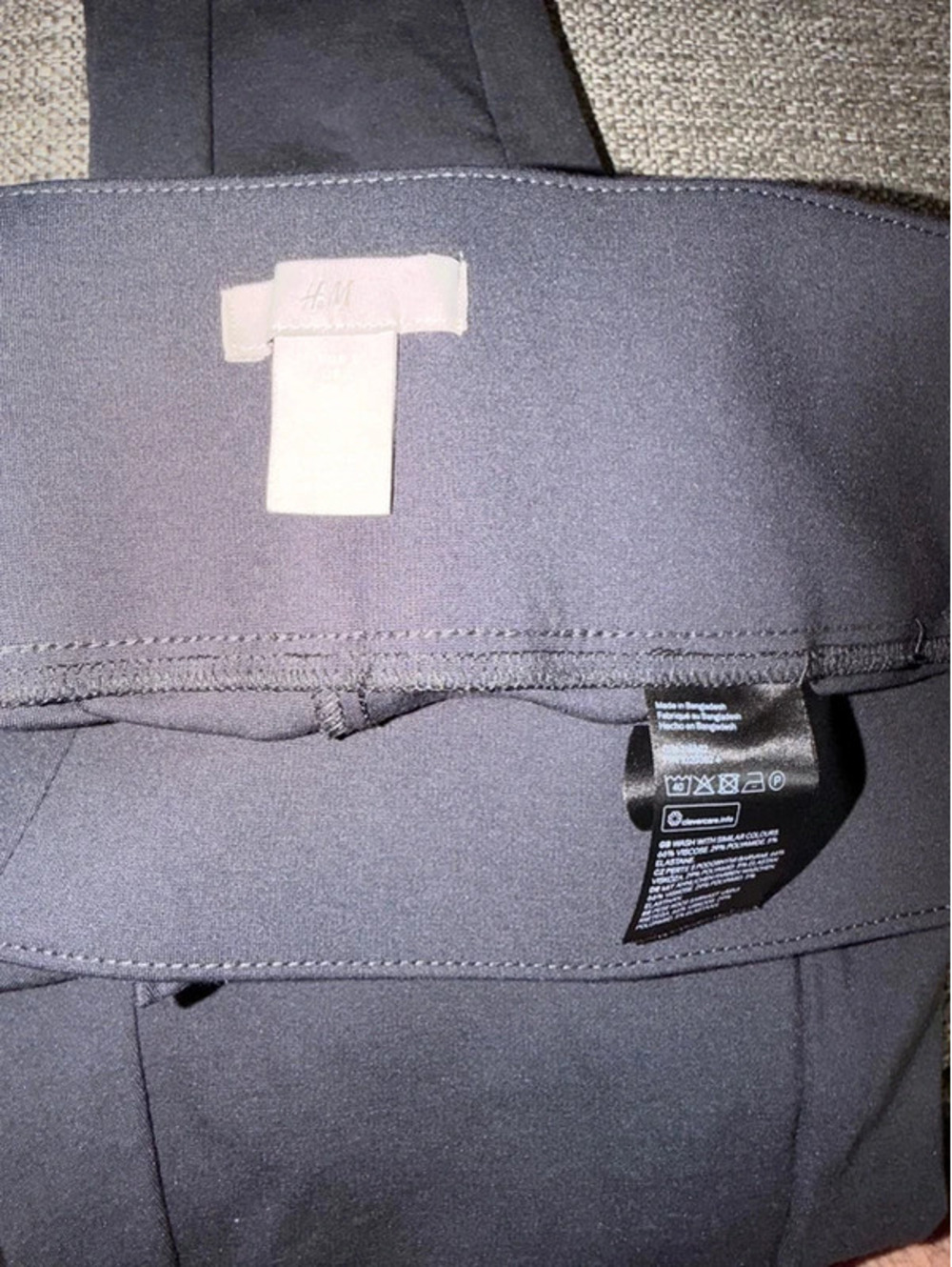 H&M Women's Black Cropped Pants Size M